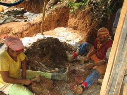 MINER&Iacute;A INFORMAL FAVORECE OCURRENCIA DE DESLIZAMIENTOS EN PATAZ, ADVIERTE DEFENSA CIVIL